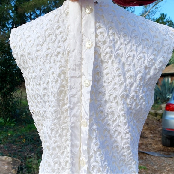 SOLD 1960's Ornate Lacey Back Button Shell Top - Picture 7 of 8